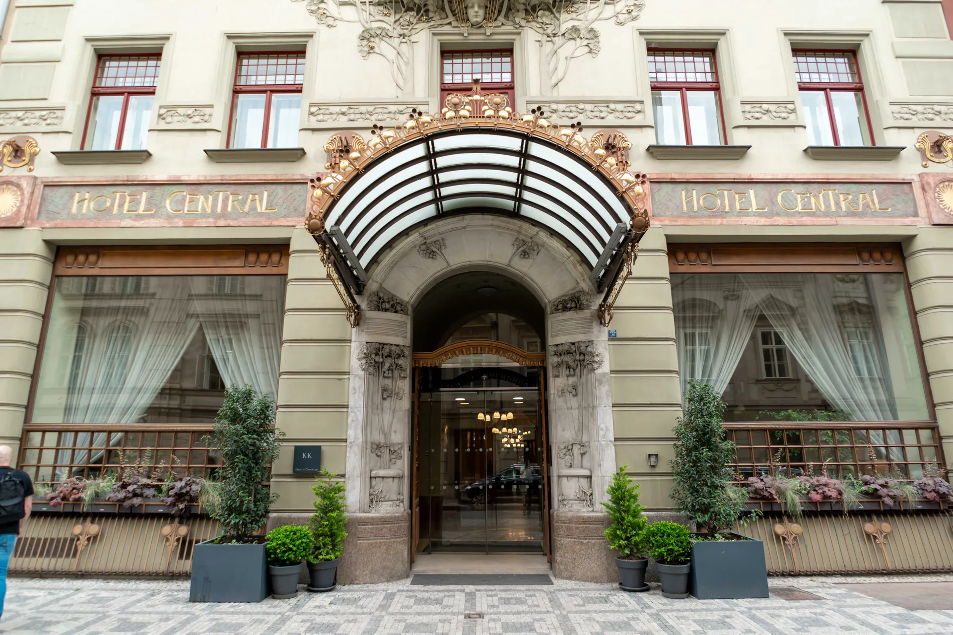 B2B večer | středa 24.07.2024 | PRAHA | K+K Hotel Central, 24. 7. 2024, K+K Hotel Central Hybernská 10, 110 00, Praha — networkingová akce podnikatelského klubu Smart Network. — fotka 3