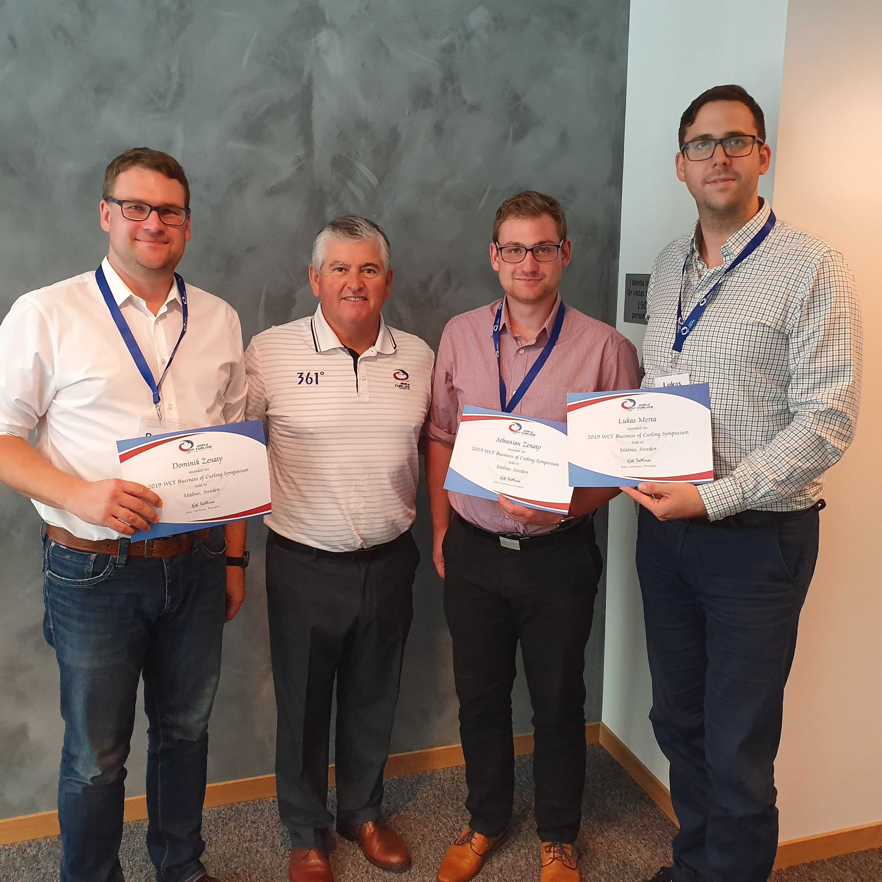 Dominik a curling (4).jpg