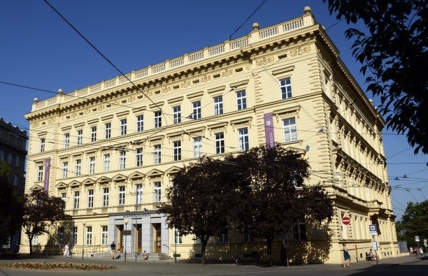 Kounics_palace_in_Brno_2010_(2).jpg