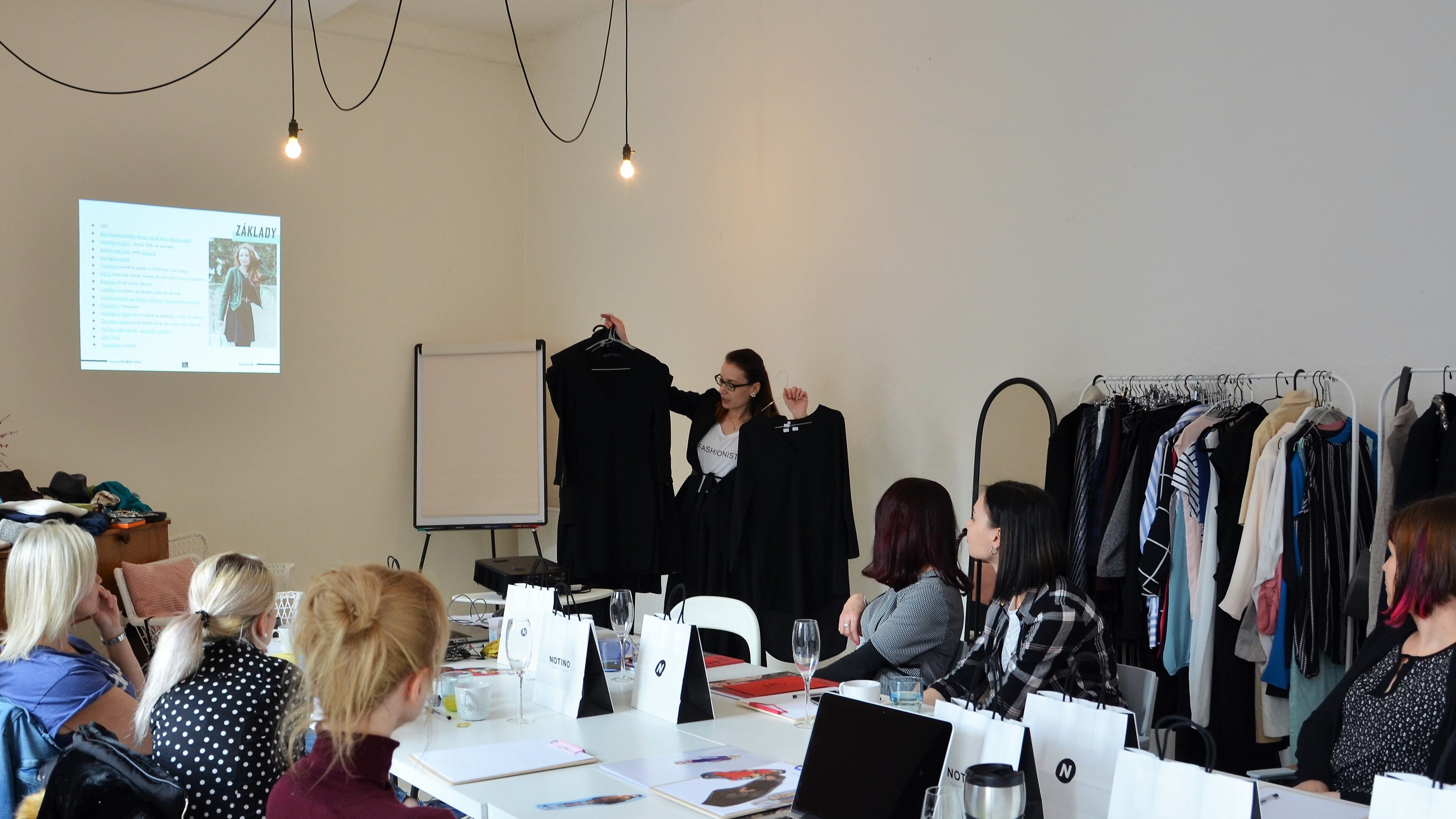 malé_černé_základy_ukázka (3).jpg